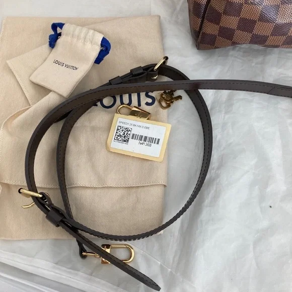 LOUIS Vuitton Speedy 25 Bandouliere